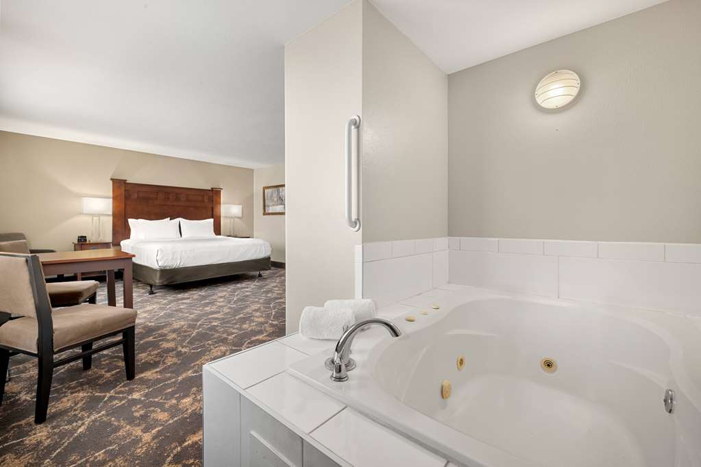 La Quinta Inn & Suites by Wyndham Grants Pass - photo 35