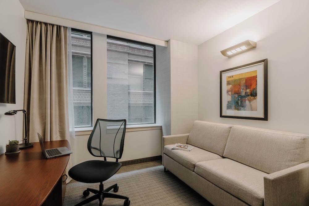 Central Loop Hotel - photo 27