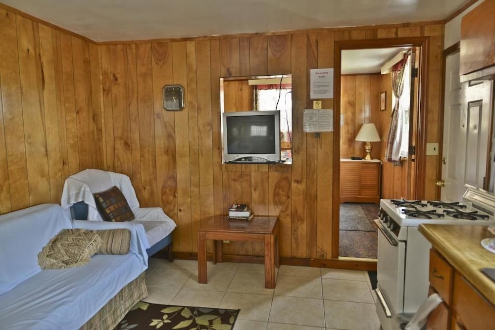 Lake Ida Beach Resort - photo 11