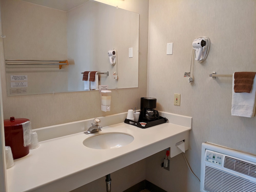Aquarius Inn - photo 30
