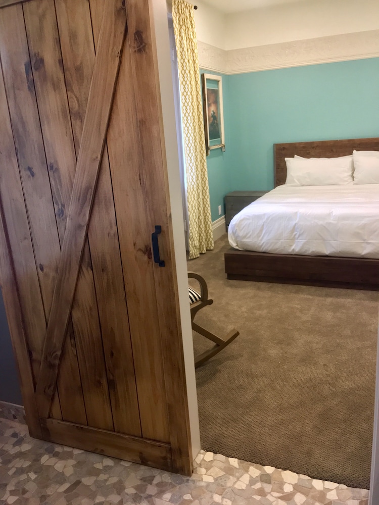 The Groveland Hotel - photo 9