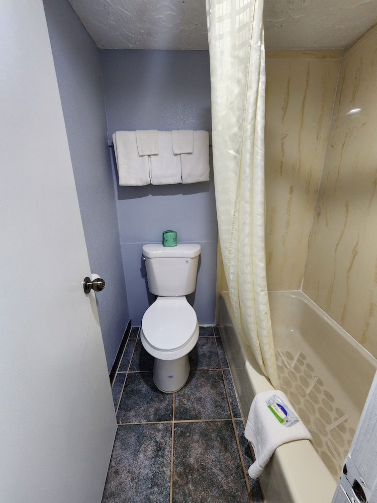 Carthage Inn - photo 9