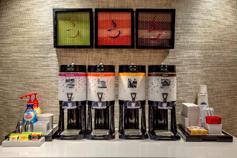 Hampton Inn Rochester Irondequoit - photo 75
