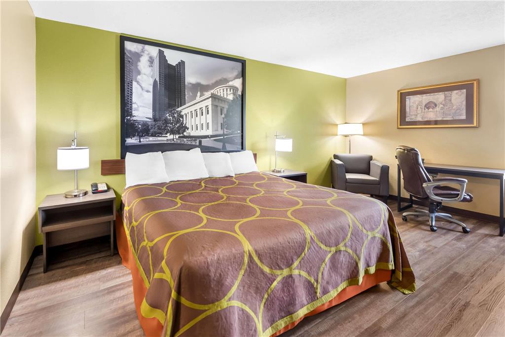 Super 8 by Wyndham Bellefontaine - photo 26