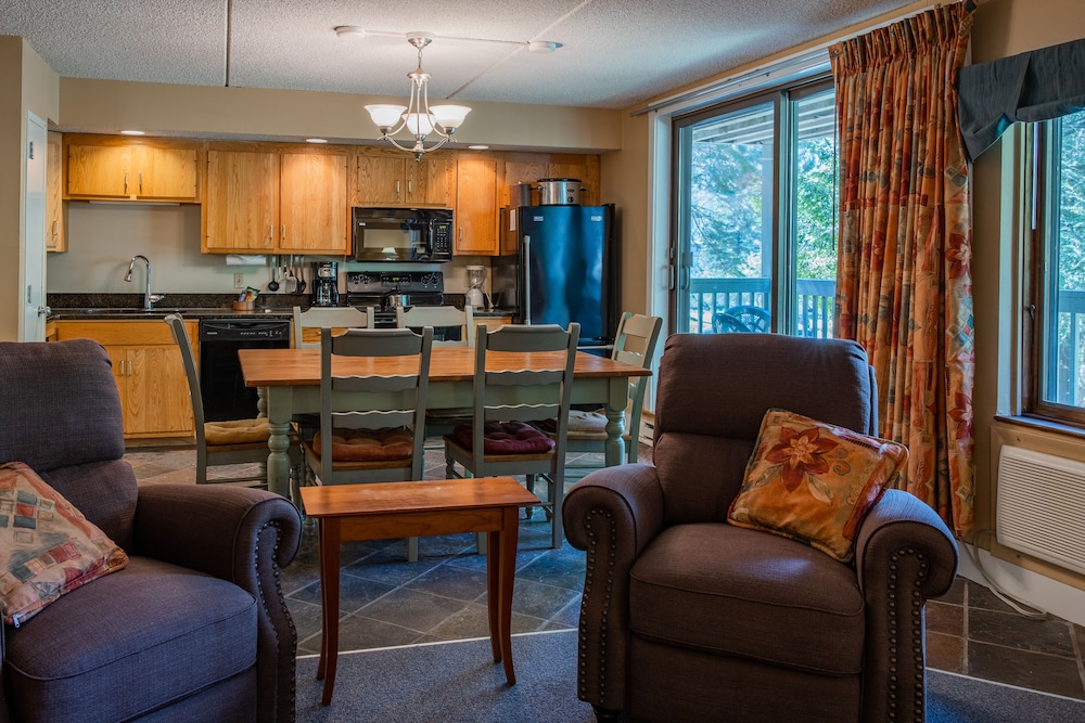 Smugglers' Notch Resort Private Suites - photo 66