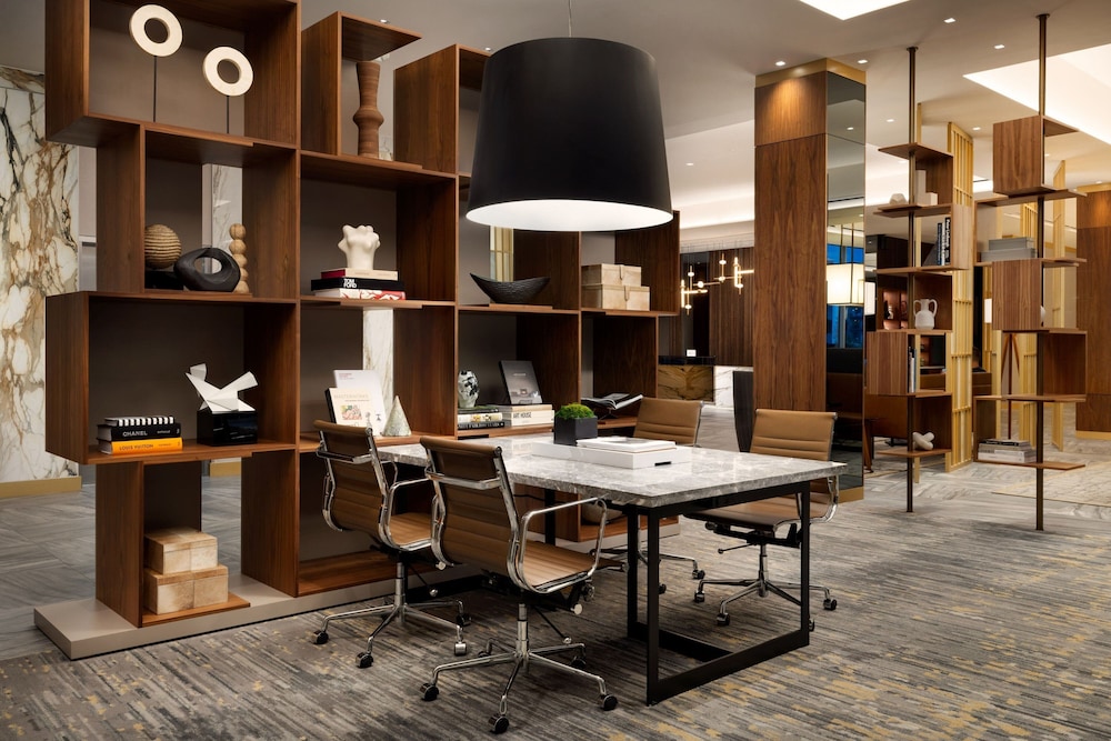 AC Hotel Newtown Square - photo 19