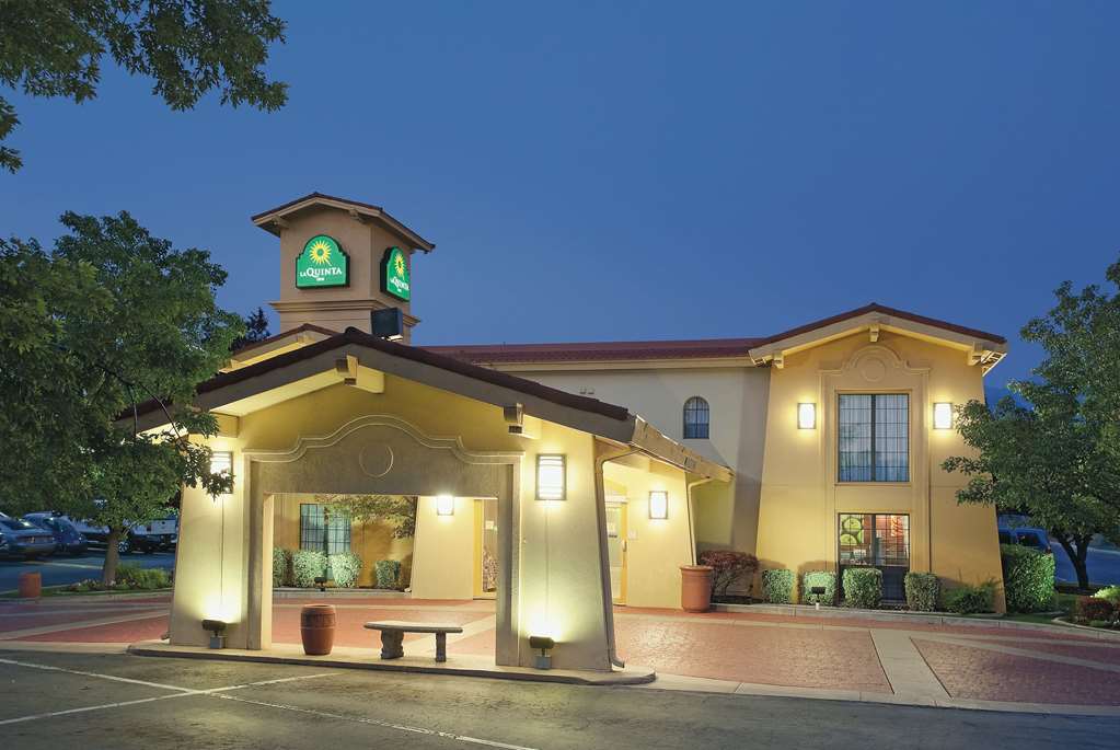 La Quinta Inn by Wyndham Salt Lake City Midvale - photo 2
