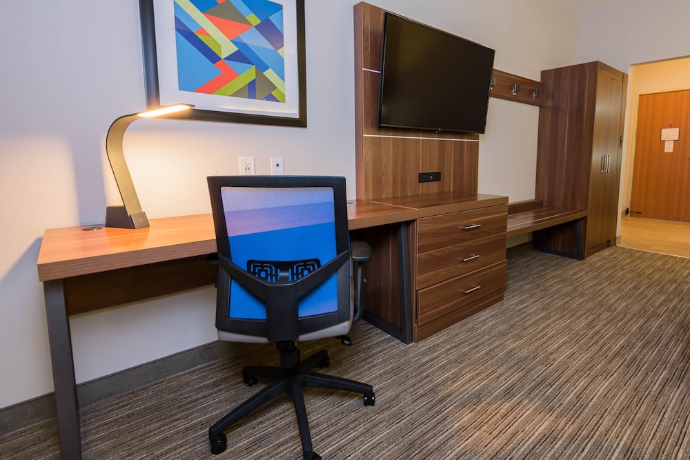 Holiday Inn Express & Suites Houston North I 45 Spring by IHG - photo 6