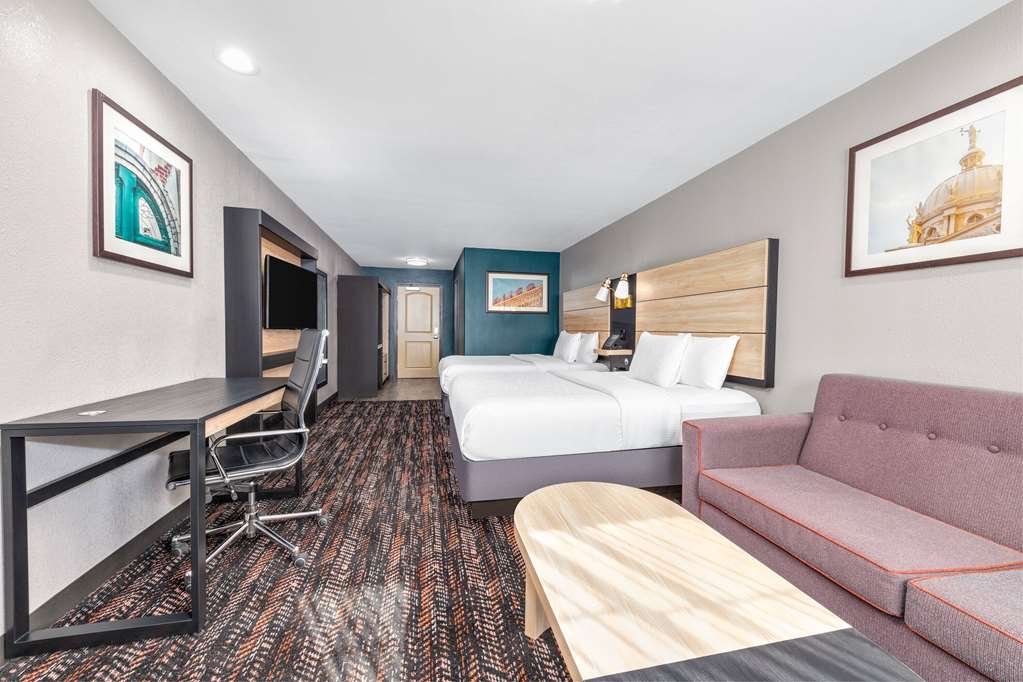 La Quinta Inn & Suites by Wyndham Woodway Waco South - photo 28