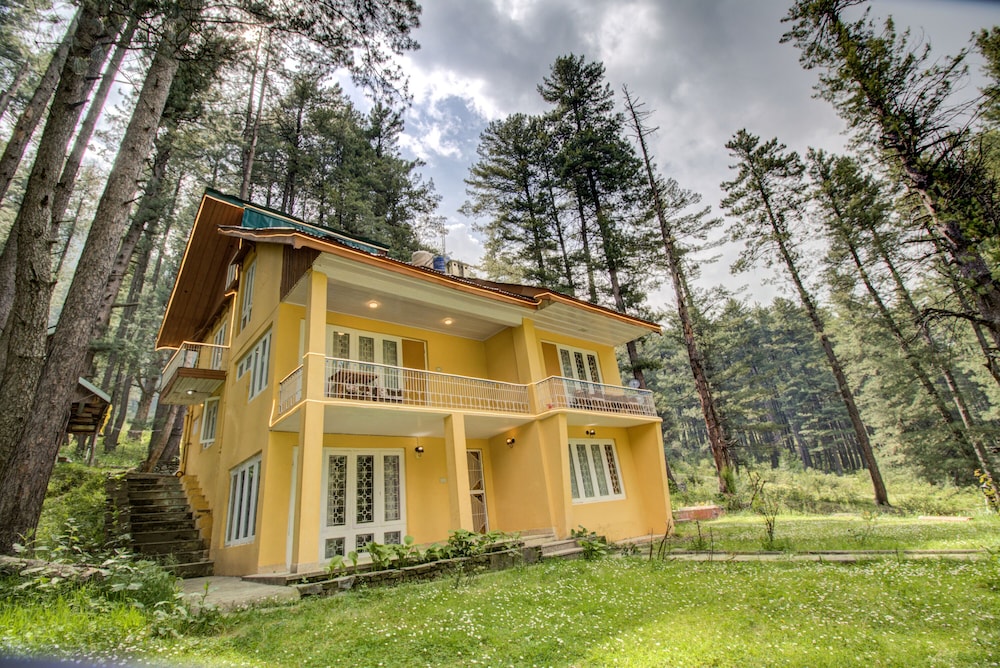 Hotel Little Silver in Pahlgam, India