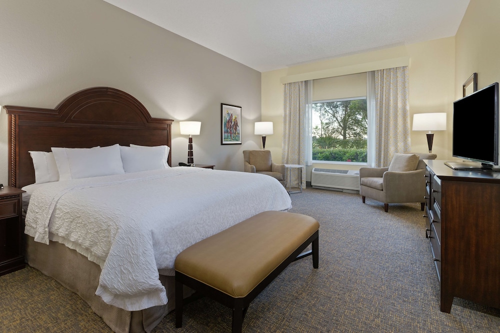 Hampton Inn & Suites Wellington - photo 21