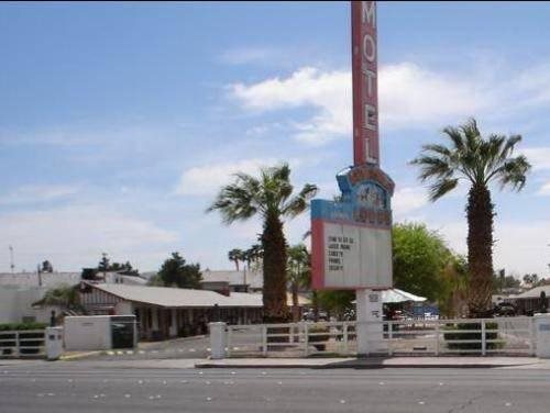 Sterling Gardens Hotel — Las Vegas