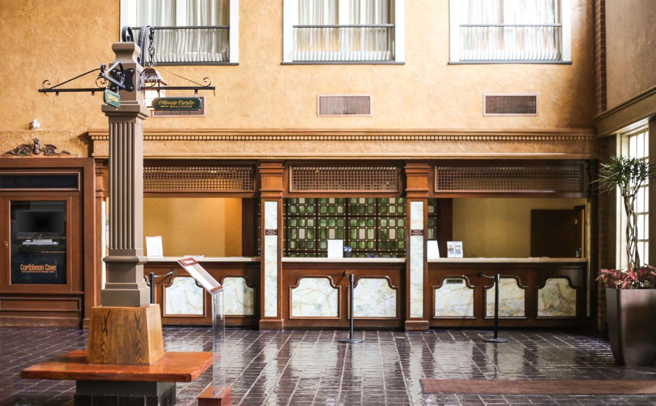 Caribbean Cove Hotel and Water Park in Indianapolis, United States