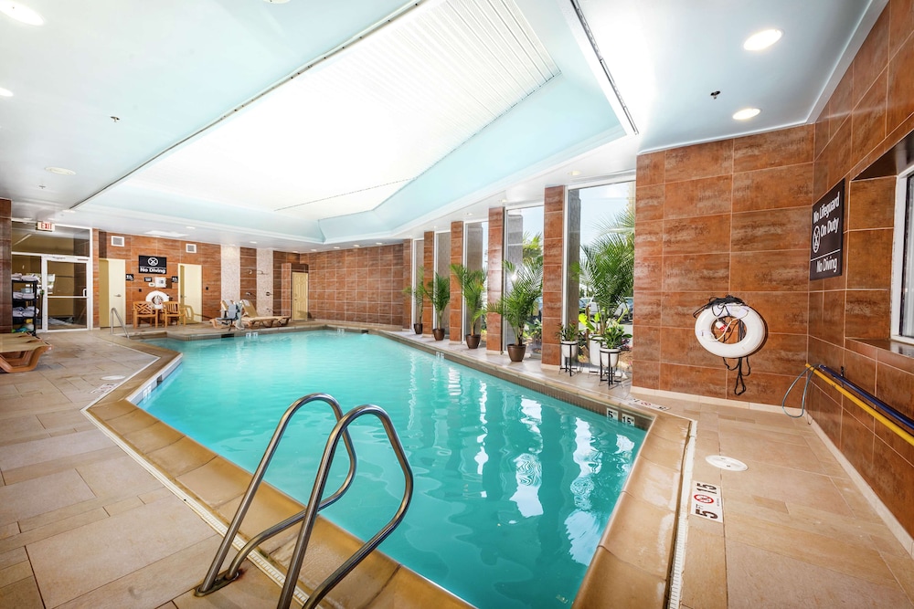 Hampton Inn Virginia Beach Oceanfront North - photo 49