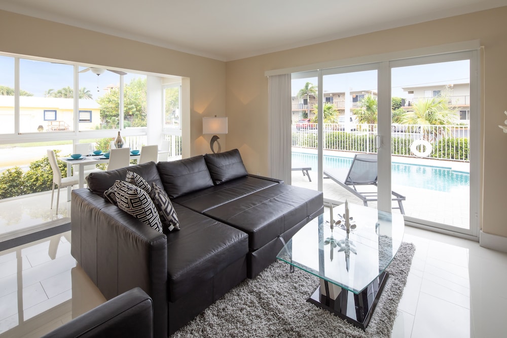 Pompano Suites by the Beach - photo 38