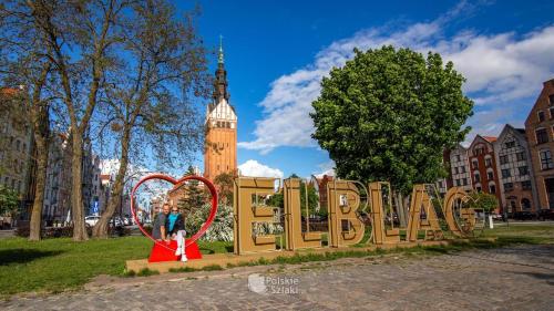 Komfortowy Apartament Przy Bramie Targowej z tarasem Old Town — 4-Star Luxury Hotel in Elblag, Poland