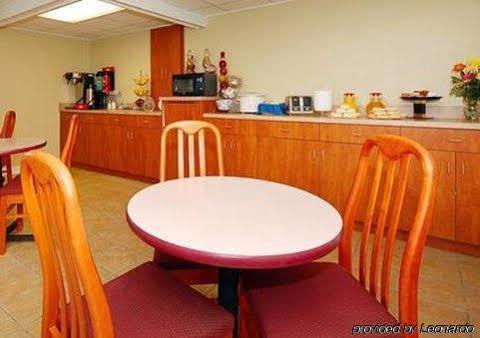 Rodeway Inn Effingham - photo 17