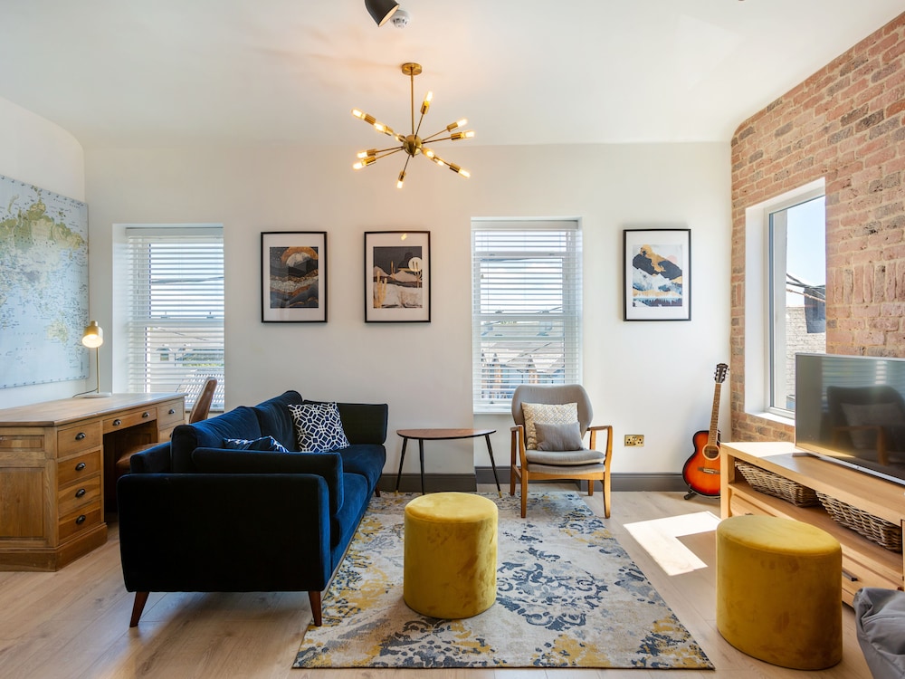 Macs Townhouse — 4-Star Luxury Hotel in Dungarvan, Republic of Ireland