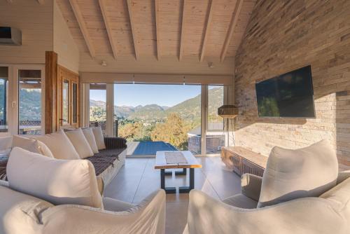 Paraiso Aparts — 4-Star Luxury Hotel in San Martin De Los Andes, Argentina