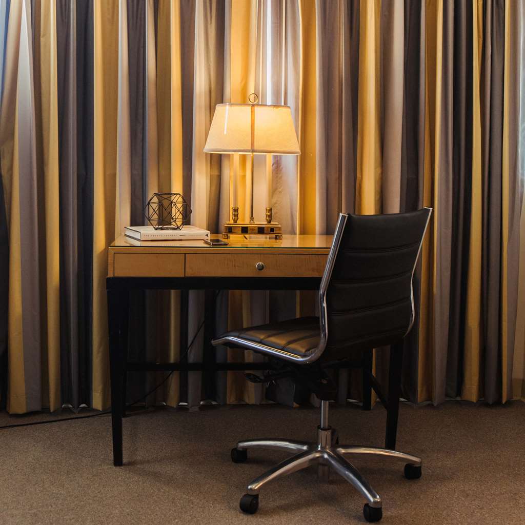 Stamford Suites - photo 9