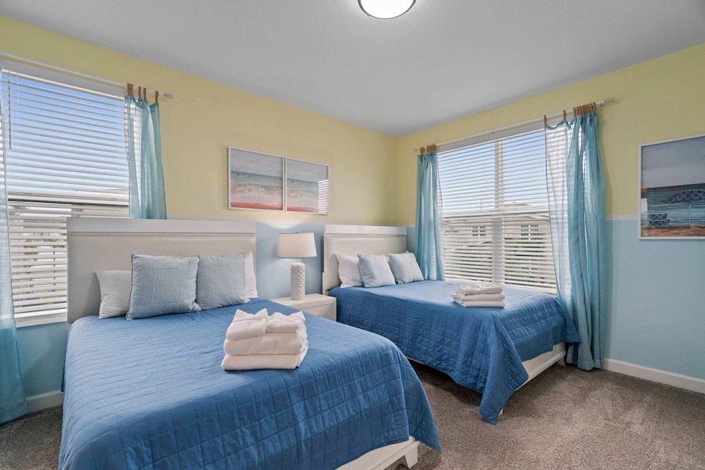 Chic Spacious 5BR Retreat Near Disney - photo 32