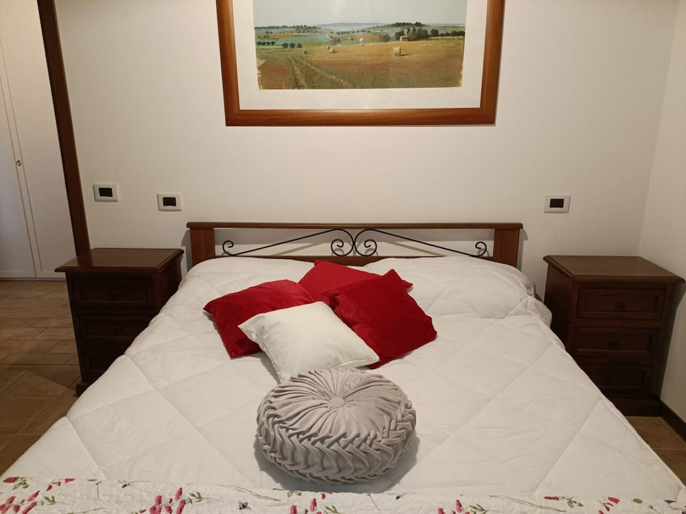 Borgo delle Rondini Relax Home — Genga — photo 2