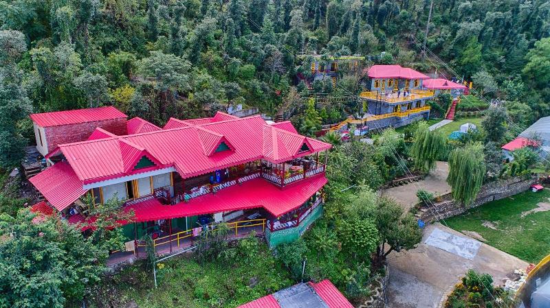 Sherpa Eco Resort in Solan, India