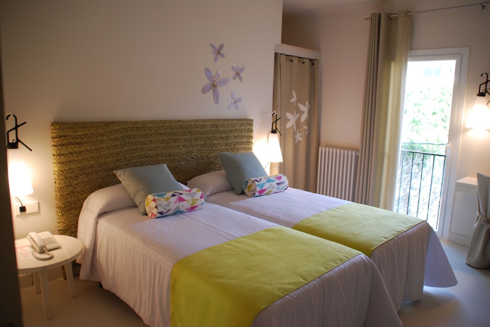 Hotel Tarongeta Adults Only — Cadaques