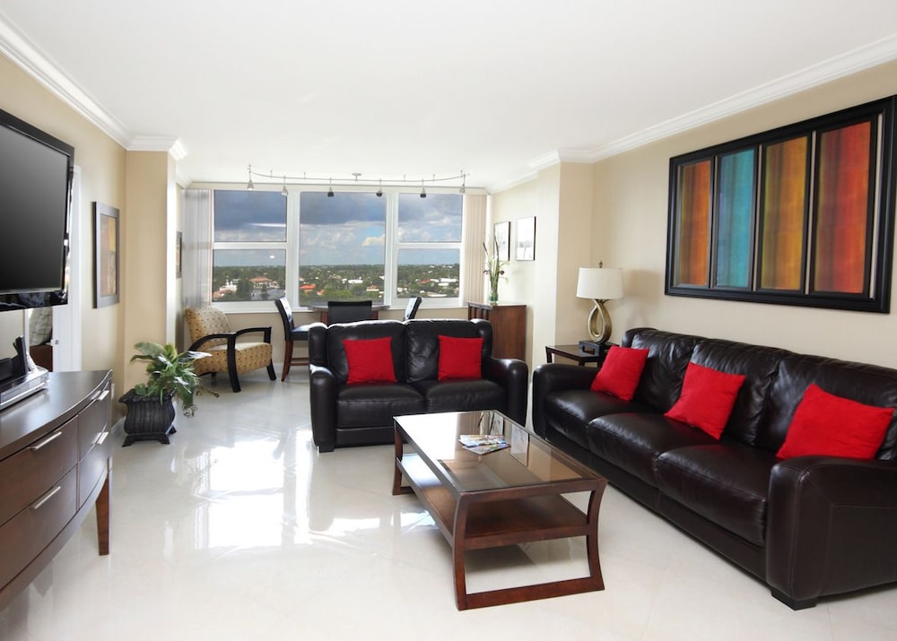 Ocean Manor Beach Hotel - photo 50