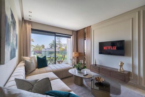 Beautiful 1 Bedroom Appartment in Anfa — 4-Star Luxury Hotel in Casablanca, Morocco