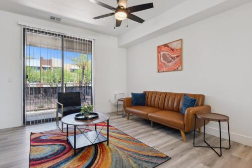 CozySuites Glendale Westgate w pool 15 — 4-Star Luxury Hotel in Glendale, United States