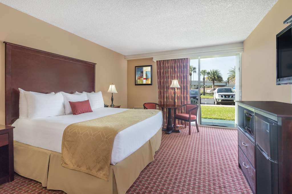 Travelodge by Wyndham Lakeland - photo 15