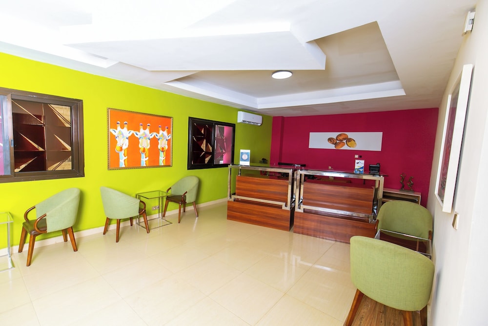 Wakola Business Hotels — Dakar