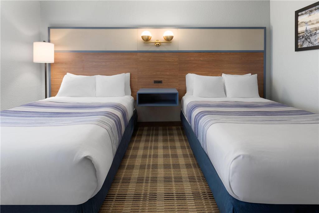 AmericInn by Wyndham Chippewa Falls - photo 22