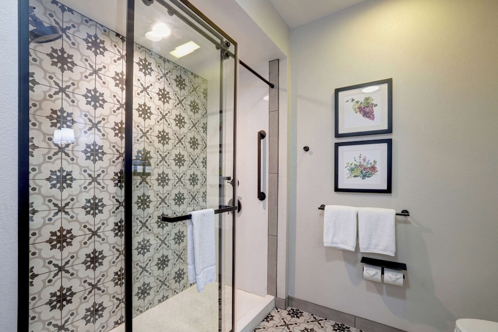 The Lodge at Healdsburg tapestry Collection by Hilton - photo 33