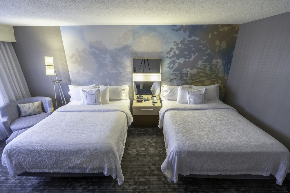 Courtyard by Marriott Cleveland Willoughby - photo 7