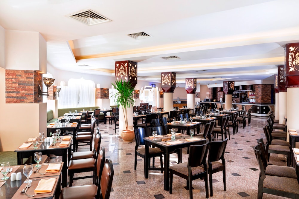 מזון ומשקאות