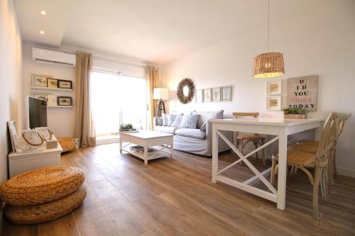 Santa Ana 22 by homeprive — 4-Star Luxury Hotel in Vergel, Spain