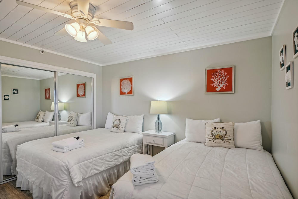 Destin Towers 61 2 Br Condo - photo 3