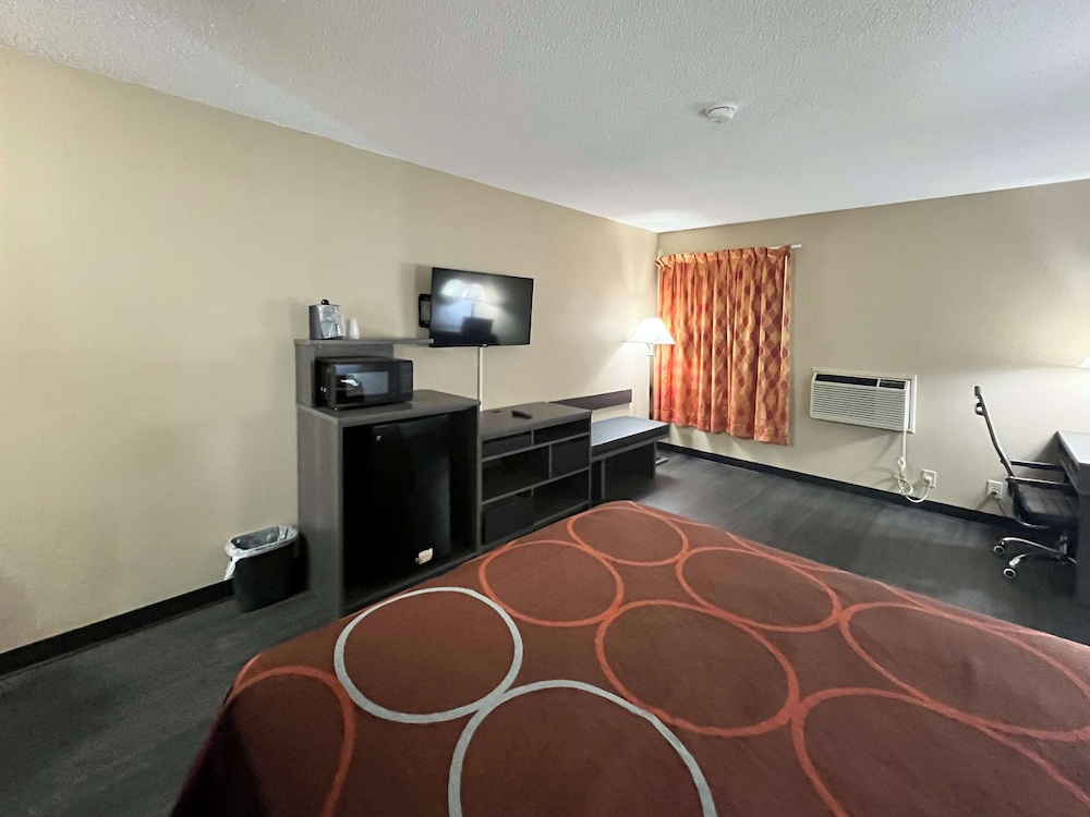 Motel 6 Litchfield IL - photo 10