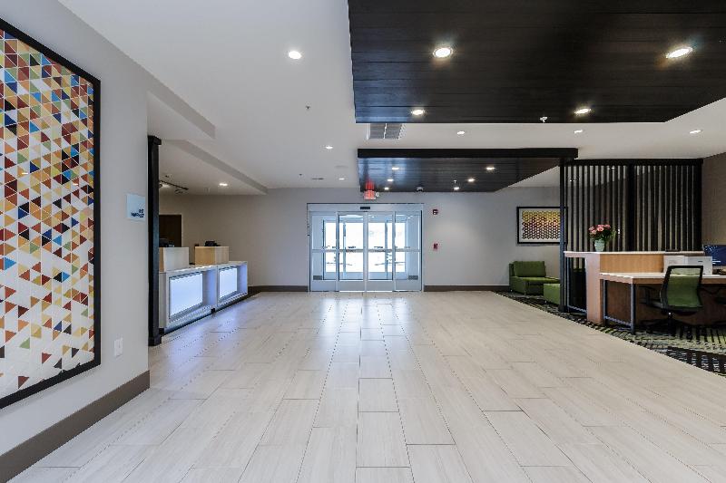 Holiday Inn Express Suites South Bend Casino IHG - photo 3