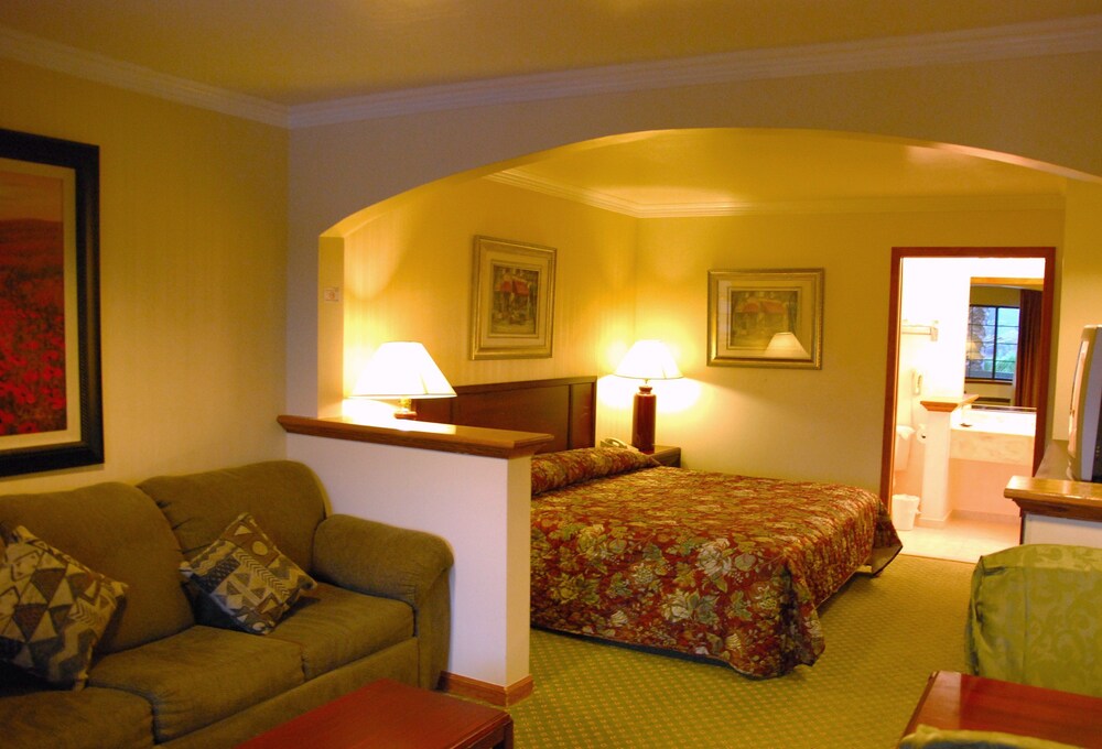 SureStay by Best Western Morgan Hill - photo 3
