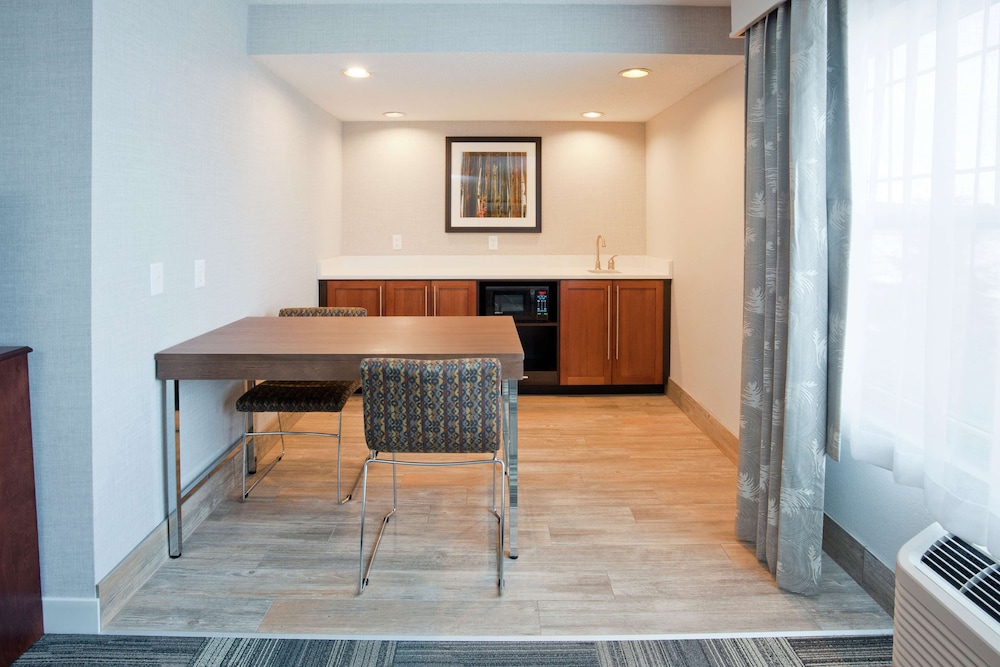 Hampton Inn Duluth Canal Park - photo 28