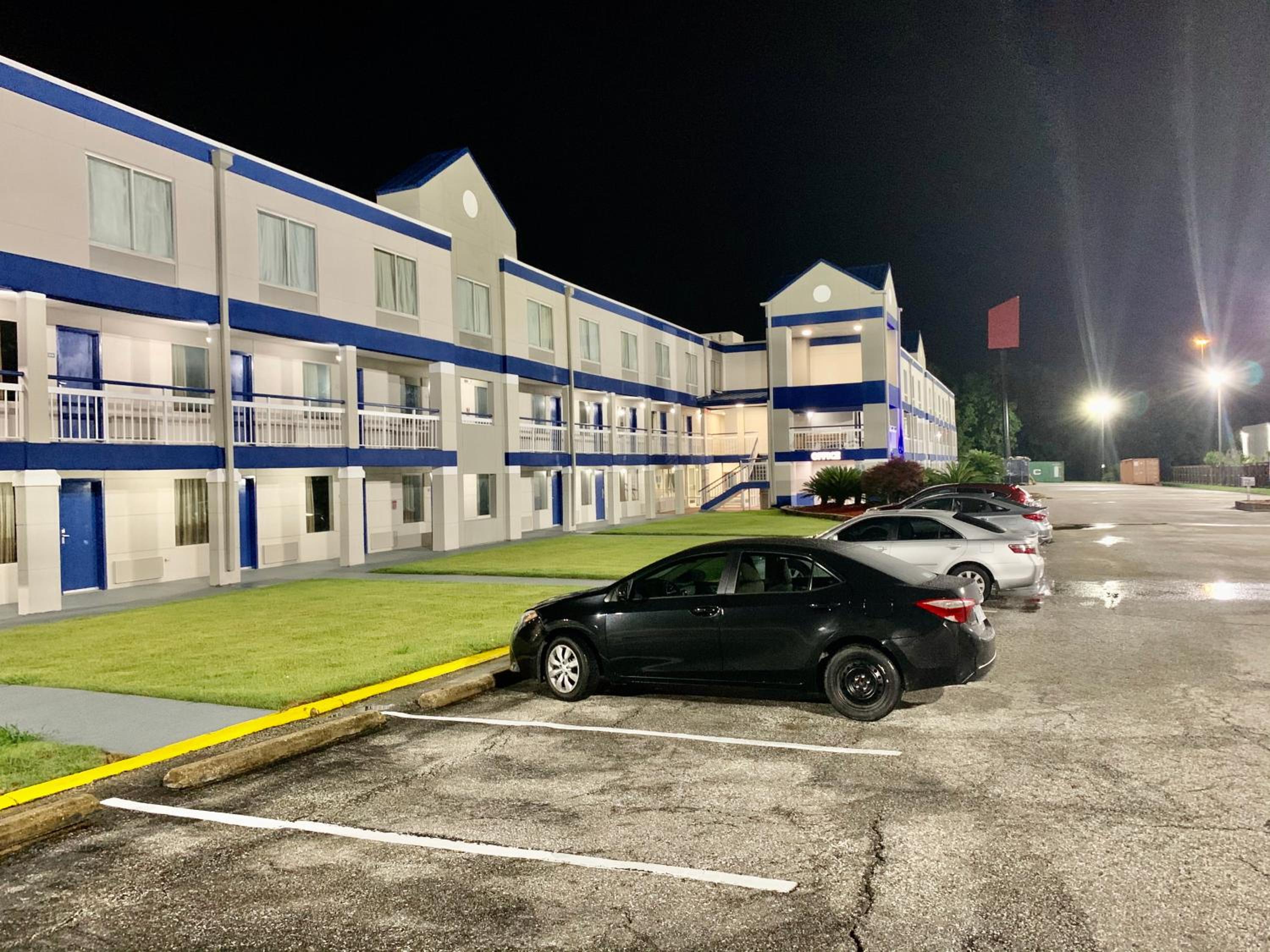 Sunrise Extended Stay Hotel - photo 19