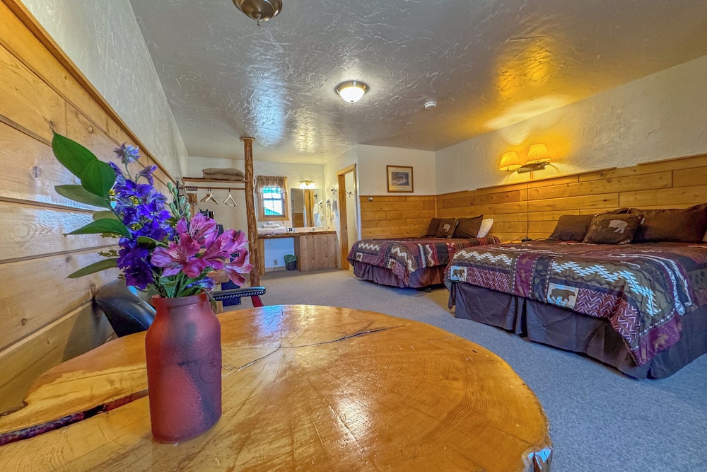 Chinook Winds Motel - photo 66