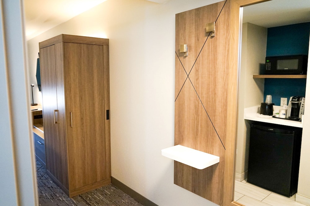 Holiday Inn Express La Junta by IHG - photo 11
