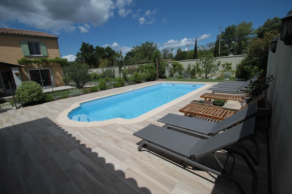 Les g tes de Bel Air — 4-Star Luxury Hotel in Taillades, France