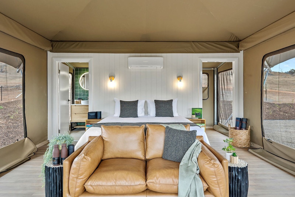 Jarabin - carbon neutral hotel in Unknown City