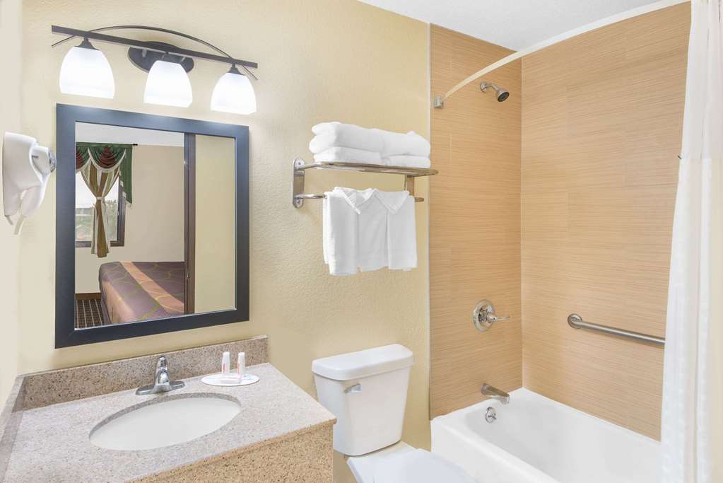 Super 8 by Wyndham Webster City IA - photo 10