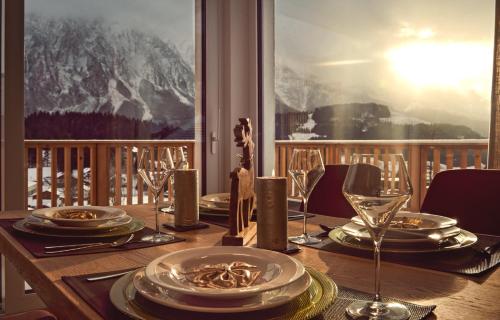 die Tauplitz Lodges Bergblick Lodge B6 by AA Holiday Homes — 4-Star Luxury Hotel in Tauplitz, Austria